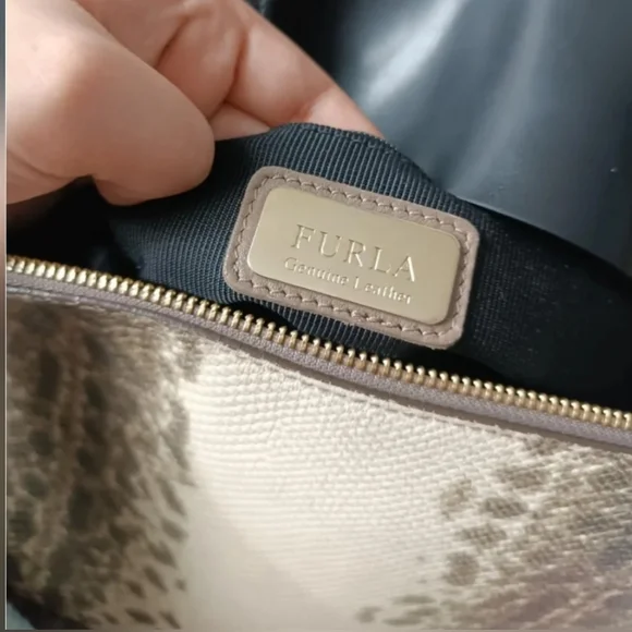 Furla Snakeskin LIKE NEW CONDITION & DUSTBAG - Picture 5 of 6
